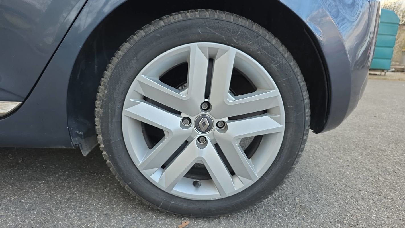 Renault Clio - Photo 19