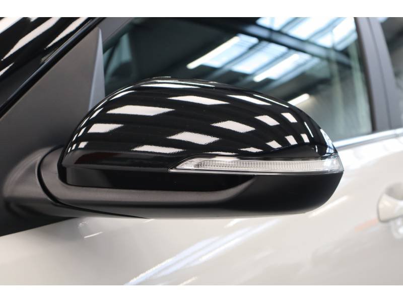 Kia Stonic - Photo 34