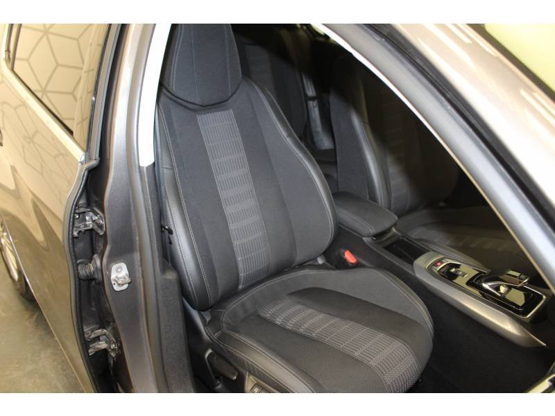 Peugeot 308 - Photo 12