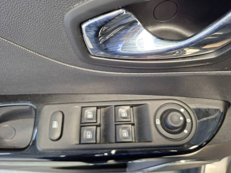 Renault Captur - Photo 17