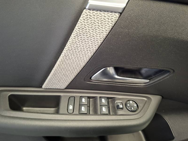 Citroën C4 - Photo 17