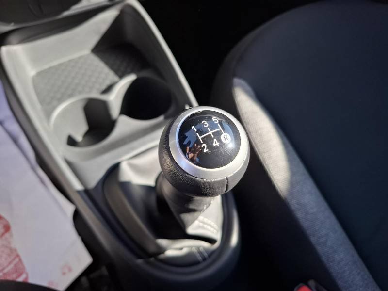 Toyota aygo x - Photo 23