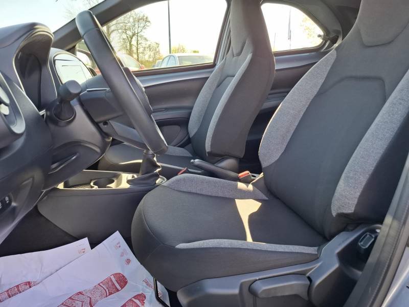 Toyota aygo x - Photo 30