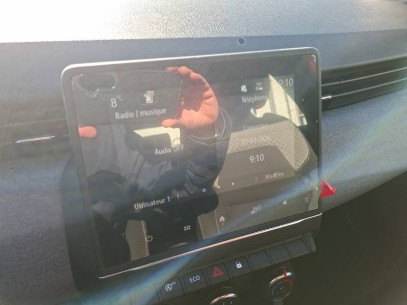 Renault Clio - Photo 18