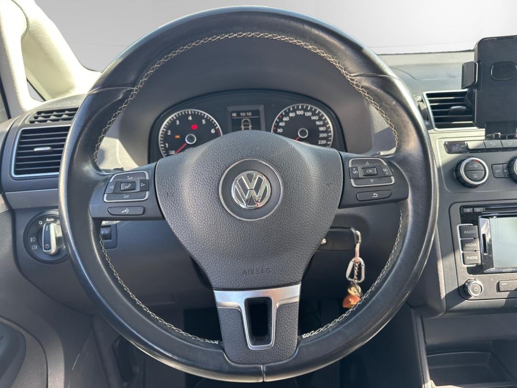 Volkswagen Touran - Photo 11