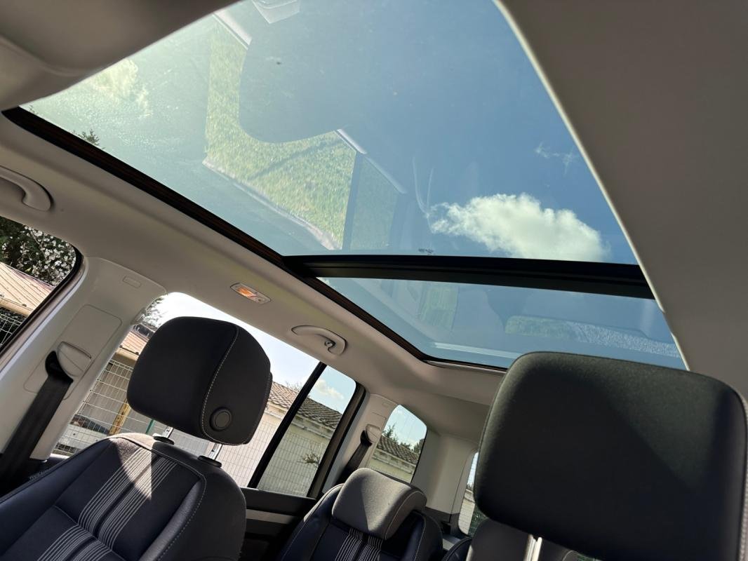 Volkswagen Touran - Photo 14