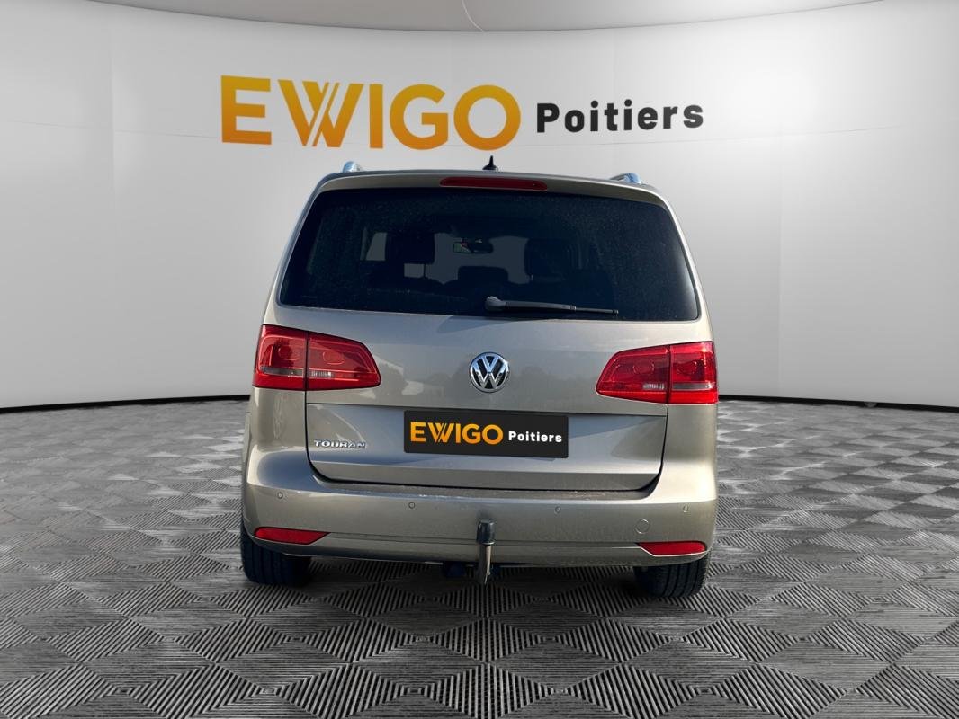 Volkswagen Touran - Photo 5