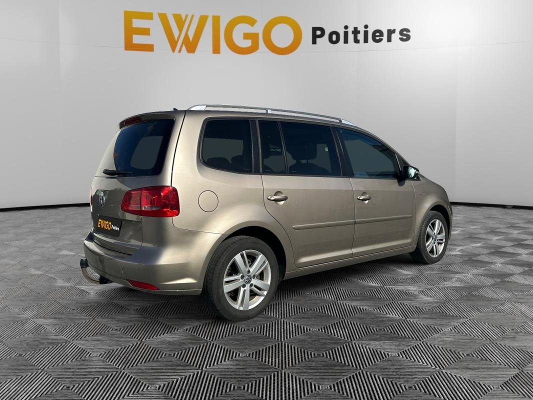 Volkswagen Touran - Photo 6