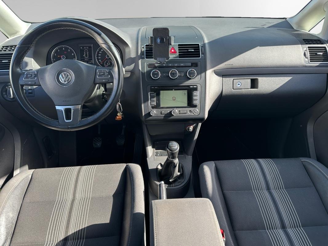 Volkswagen Touran - Photo 9