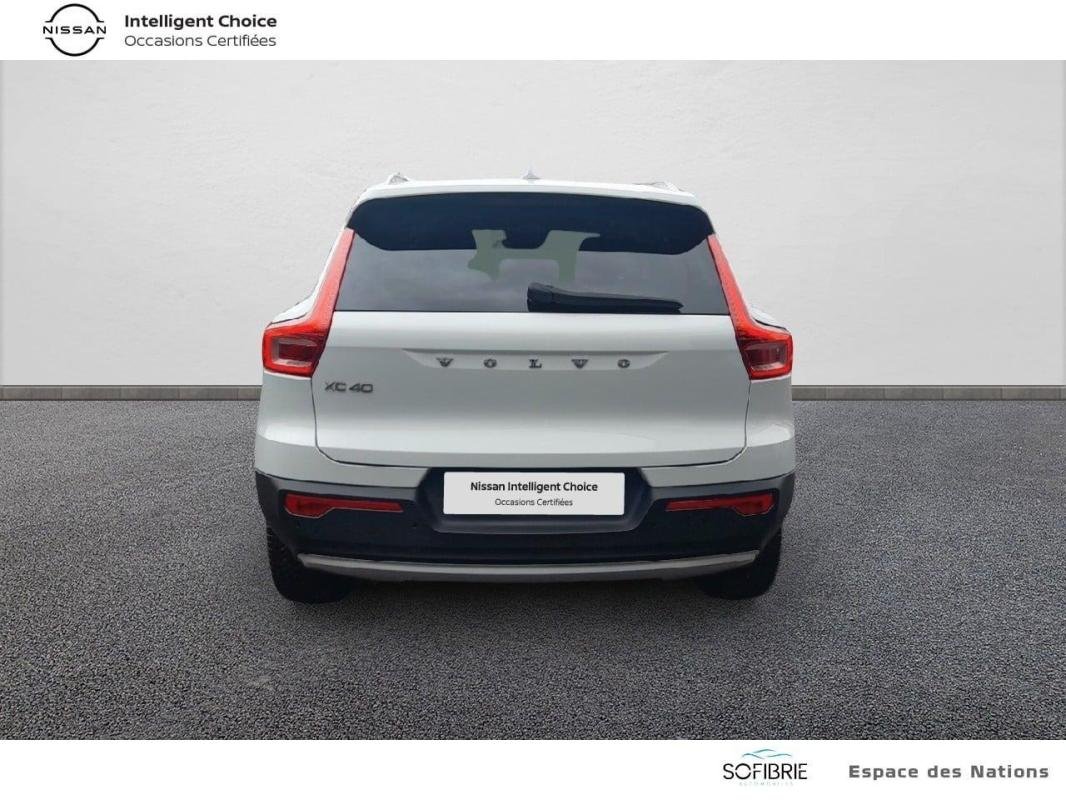 Volvo XC40 - Photo 13