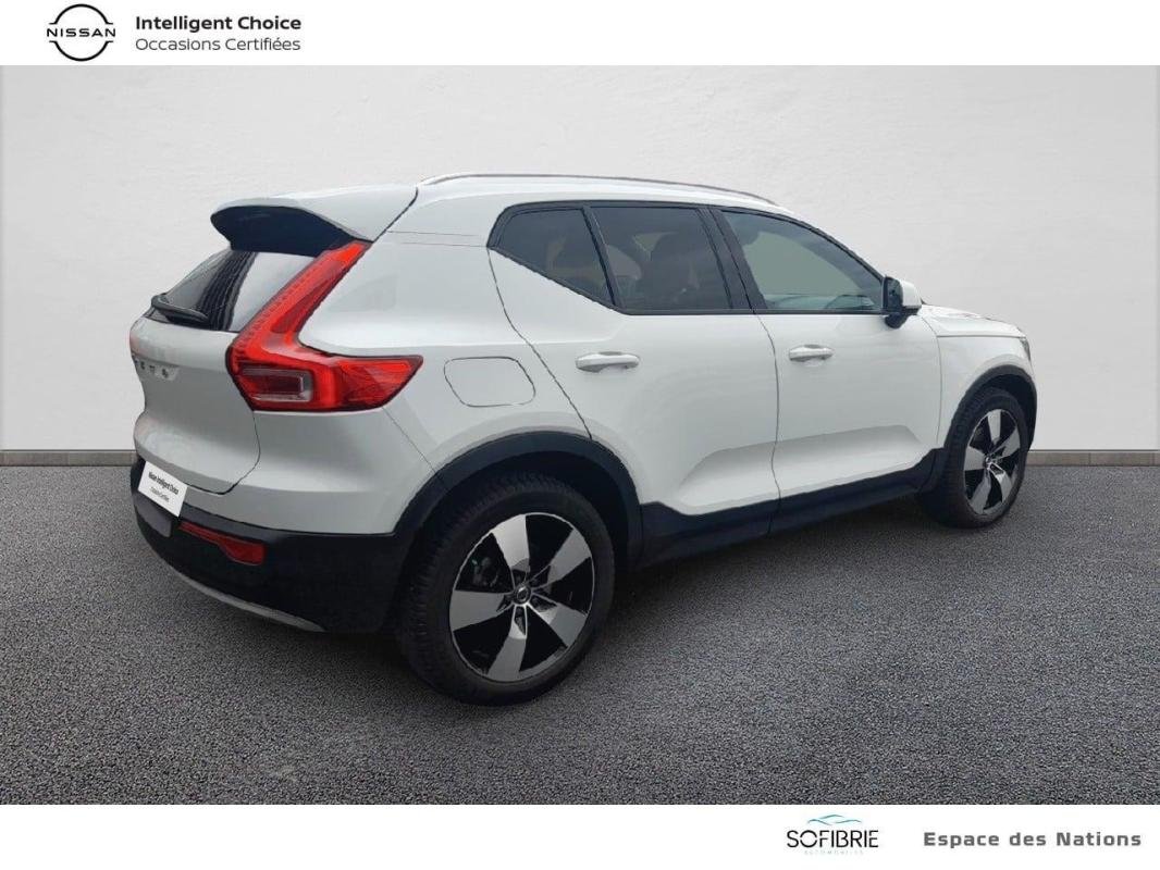 Volvo XC40 - Photo 17