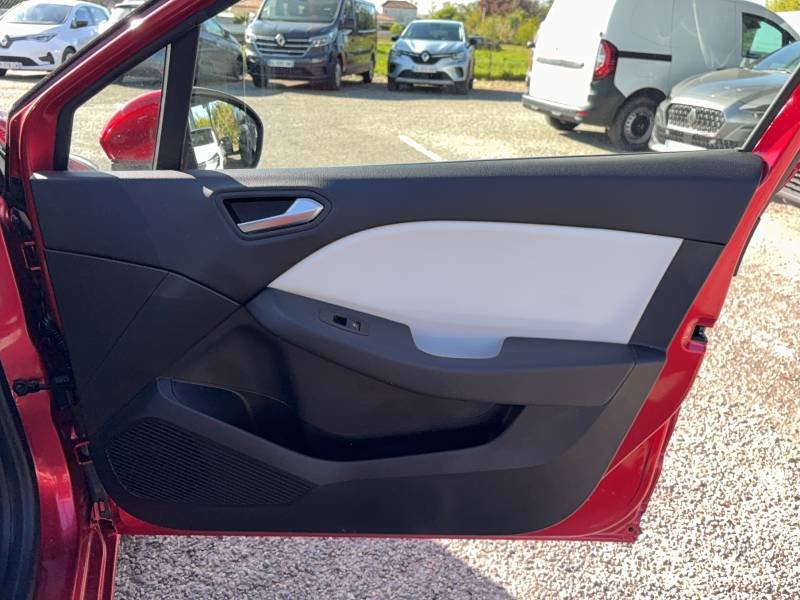 Renault Clio - Photo 33
