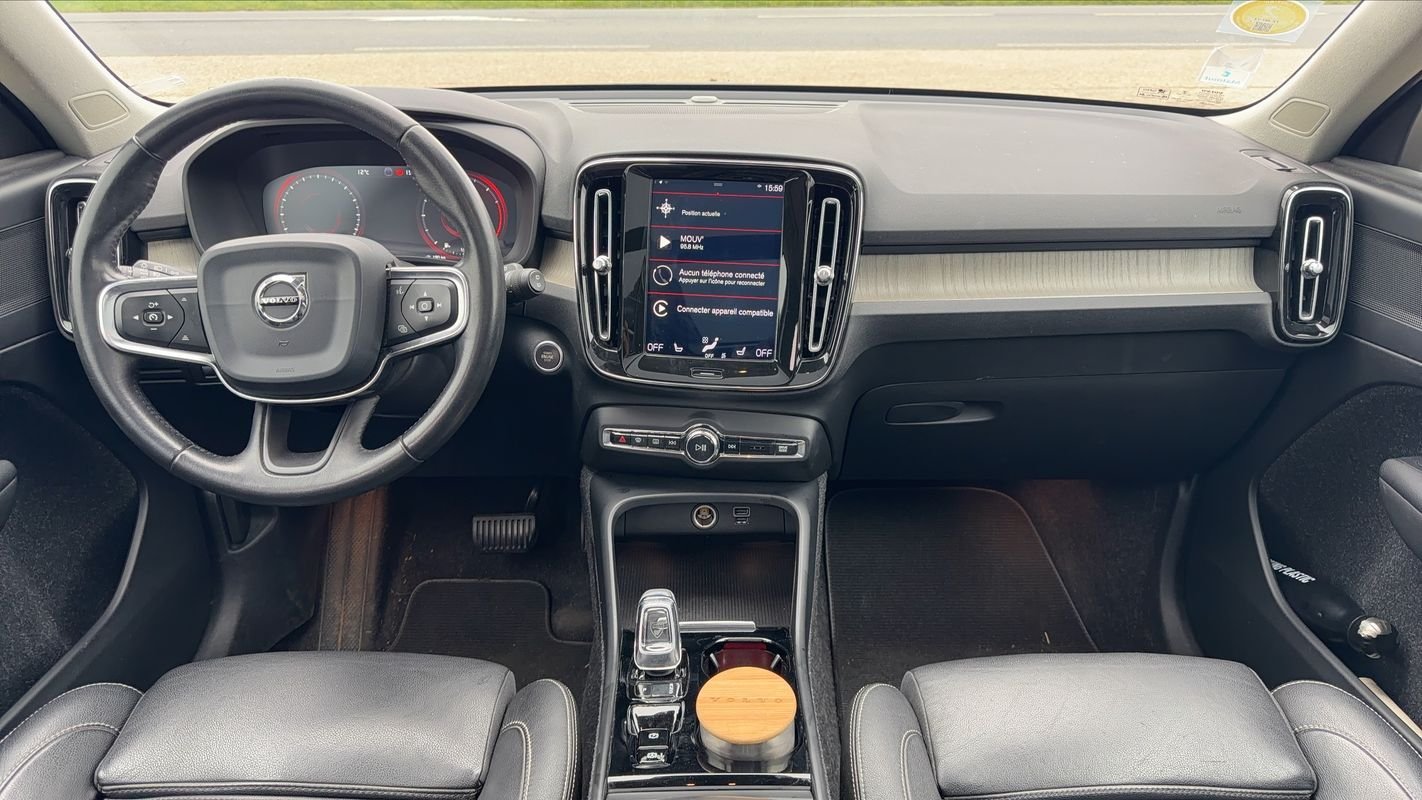 Volvo XC40 - Photo 11