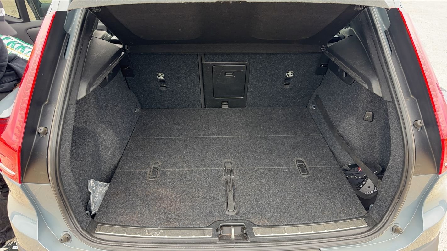 Volvo XC40 - Photo 14