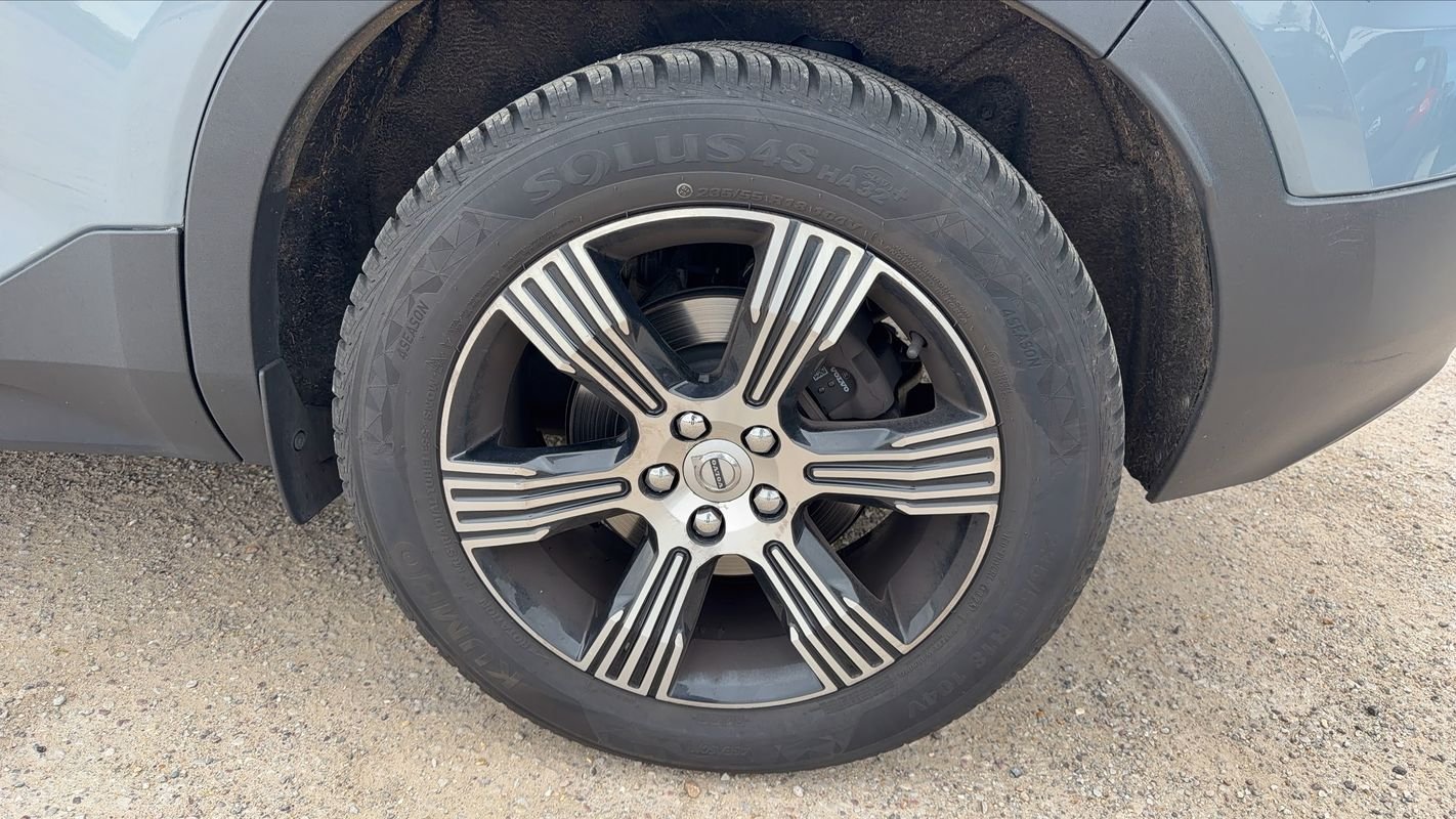 Volvo XC40 - Photo 19