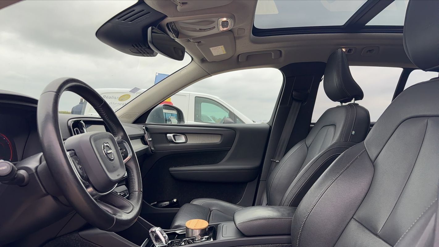 Volvo XC40 - Photo 26