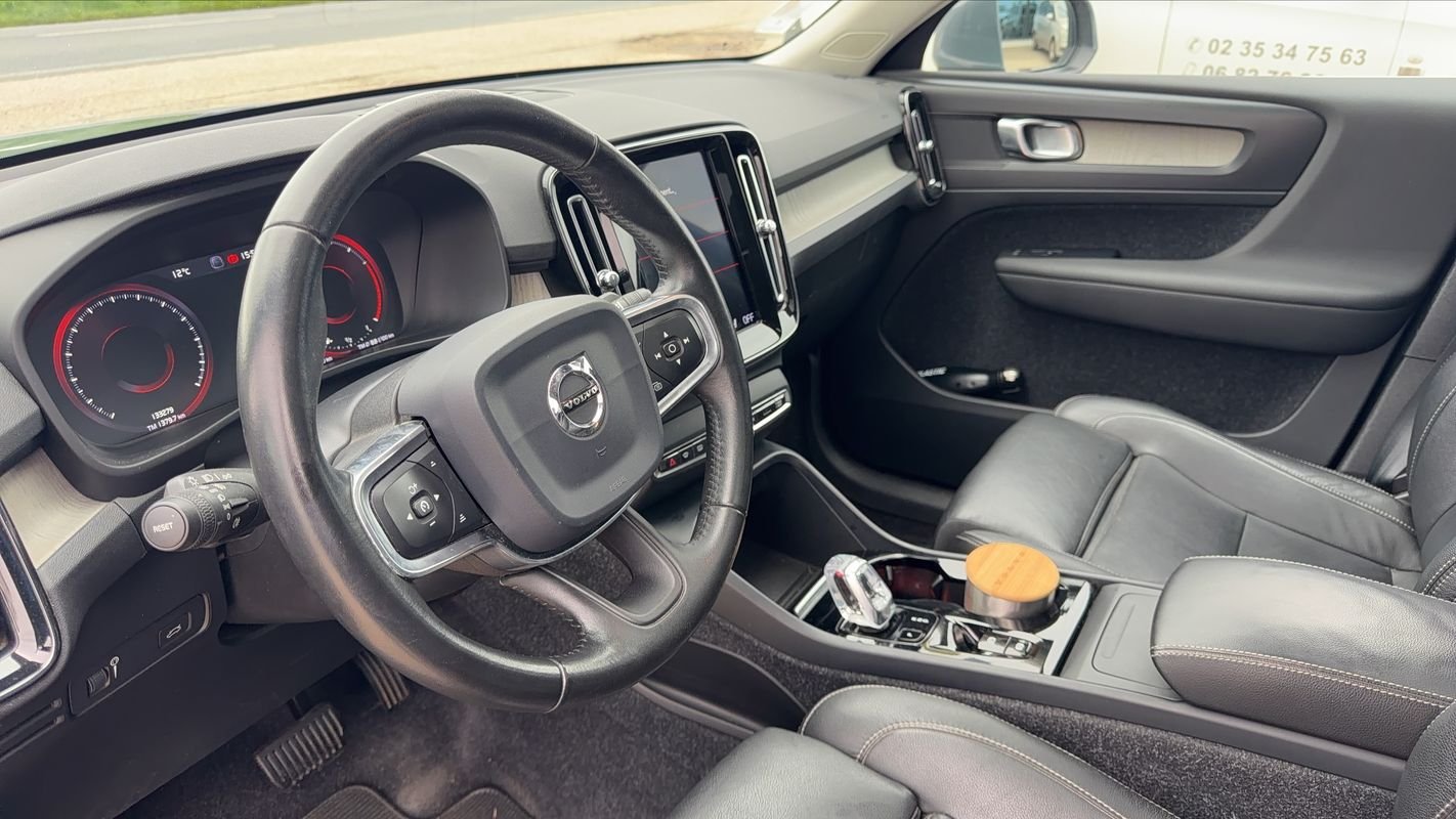 Volvo XC40 - Photo 8