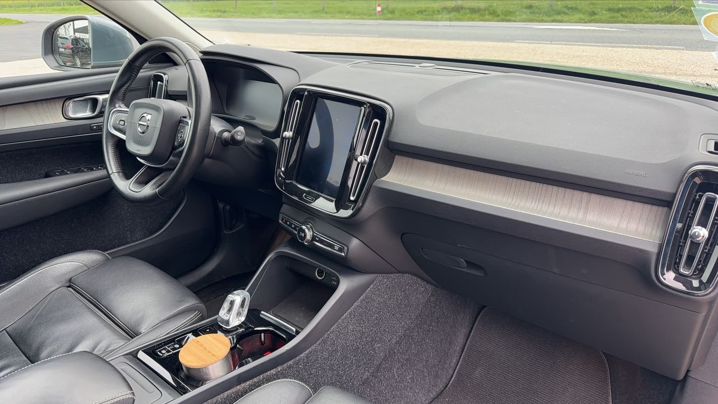 Volvo XC40 - Photo 10