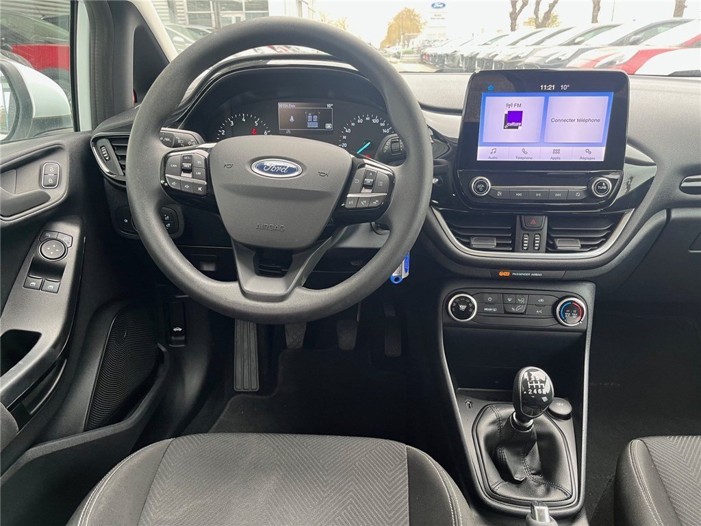 Ford Fiesta - Photo 13