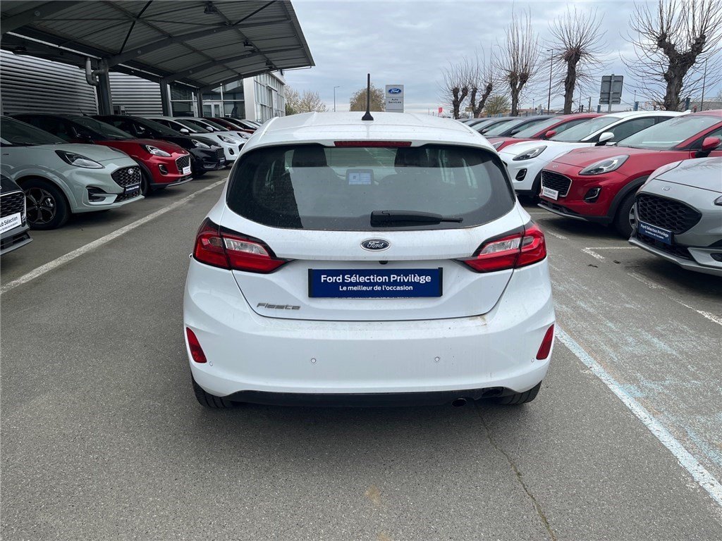 Ford Fiesta - Photo 7