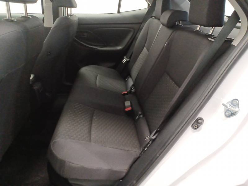 Toyota Yaris - Photo 13