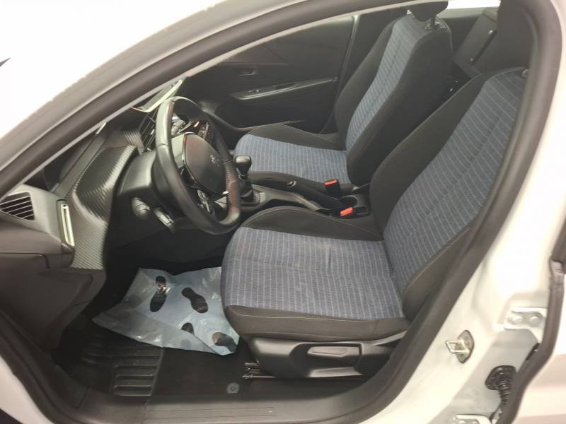 Peugeot 208 affaire - Photo 11
