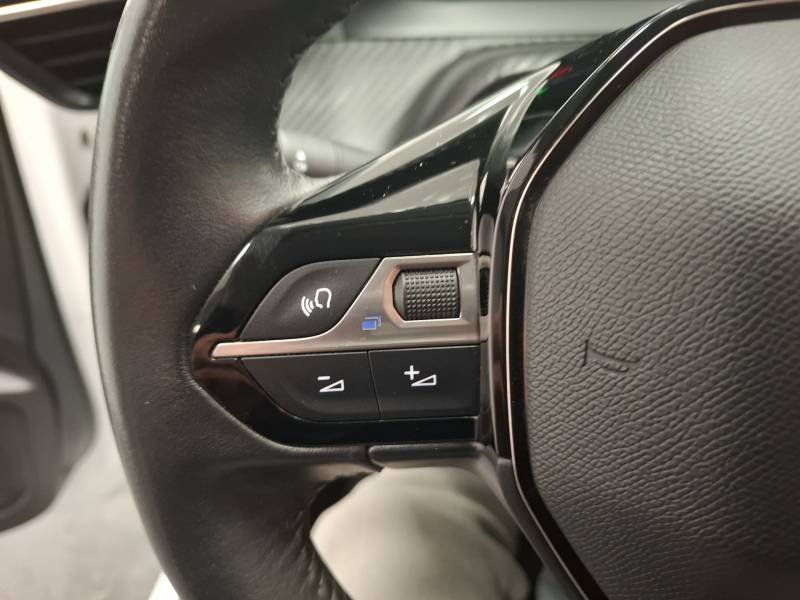 Peugeot 208 affaire - Photo 20