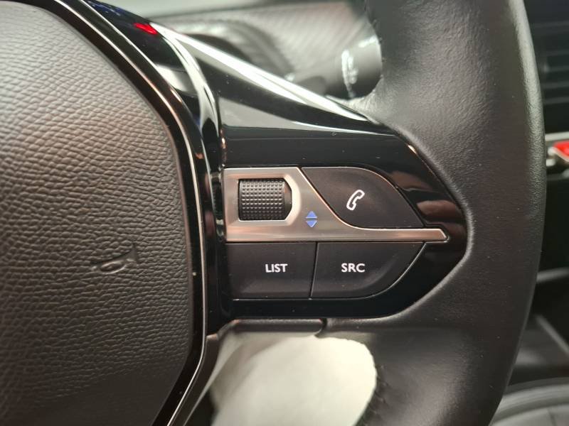 Peugeot 208 affaire - Photo 21