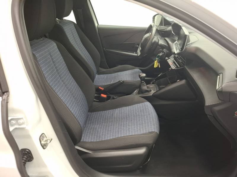 Peugeot 208 affaire - Photo 32