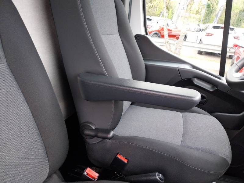 Renault Master - Photo 18