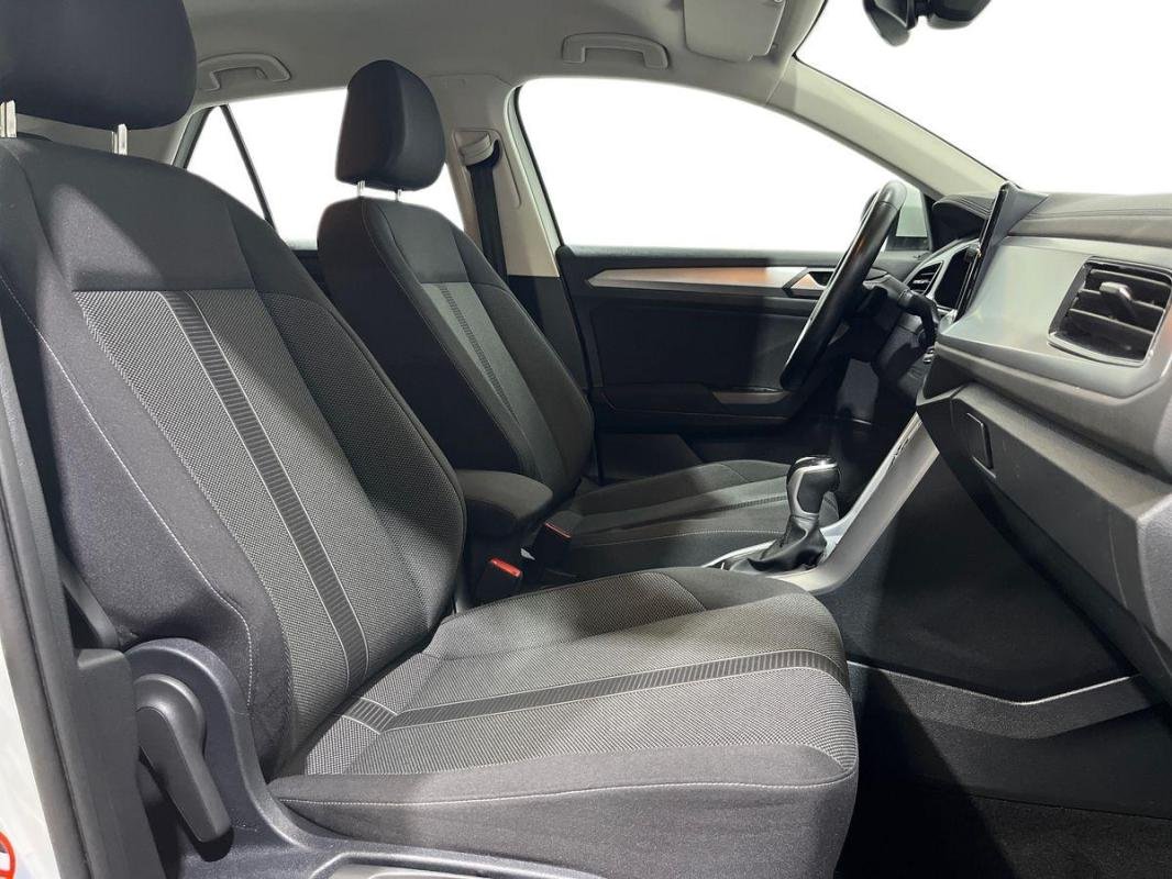 Volkswagen T-Roc - Photo 13
