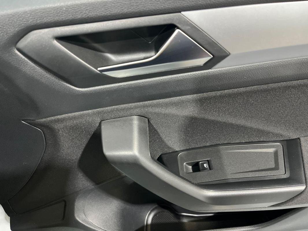 Volkswagen T-Roc - Photo 15