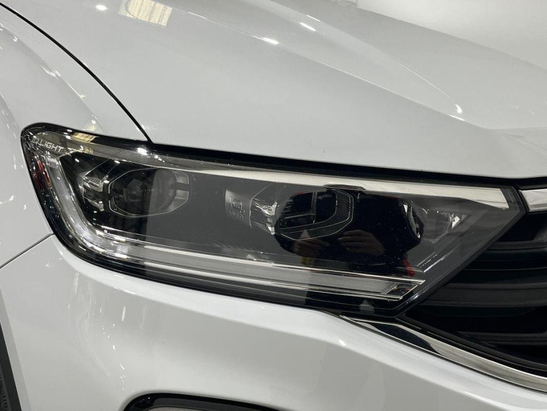 Volkswagen T-Roc - Photo 25