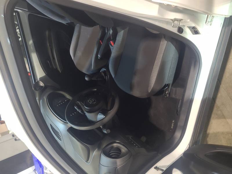 Toyota aygo x - Photo 10