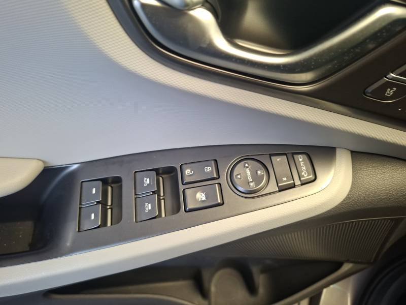 Hyundai Ioniq - Photo 19
