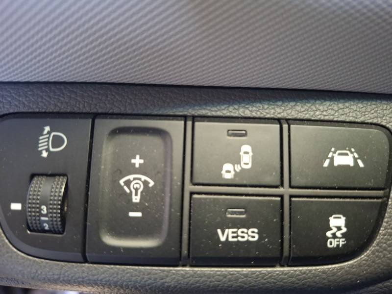 Hyundai Ioniq - Photo 22