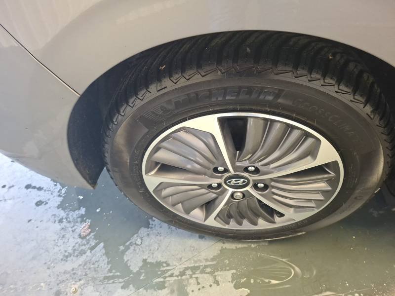 Hyundai Ioniq - Photo 6