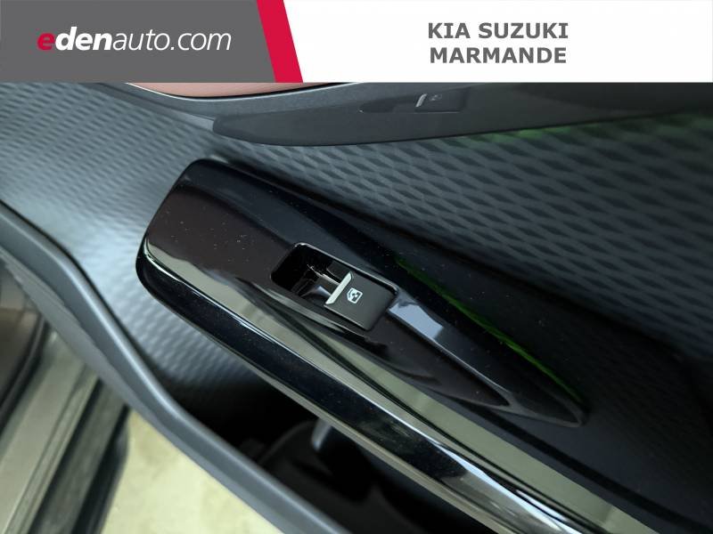 Suzuki Vitara - Photo 22