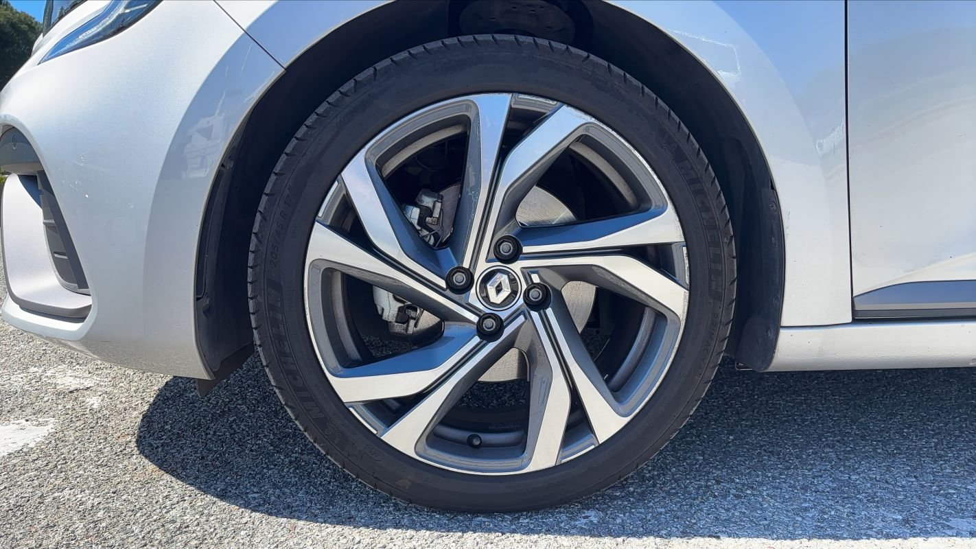 Renault Clio - Photo 18