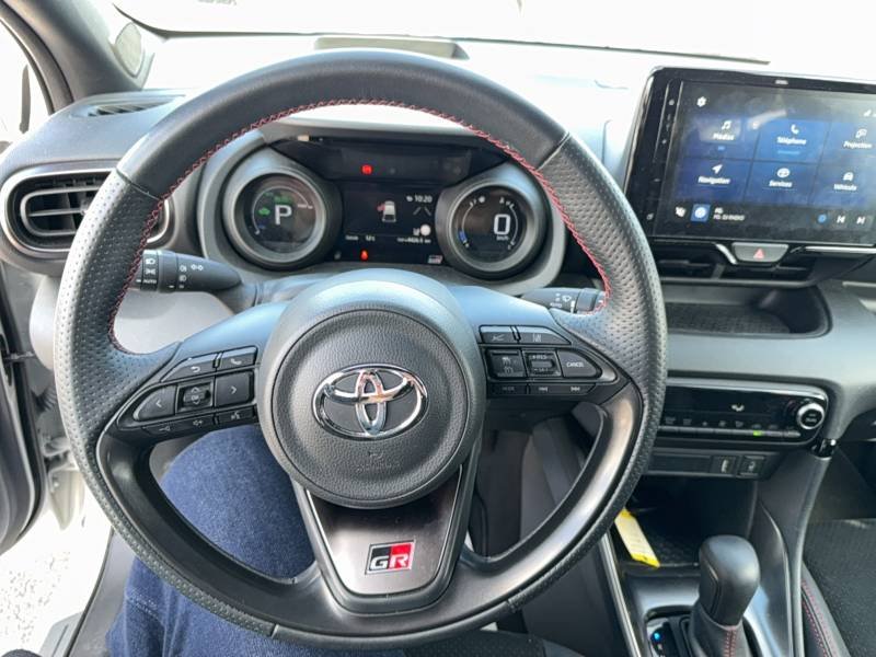 Toyota Yaris - Photo 17