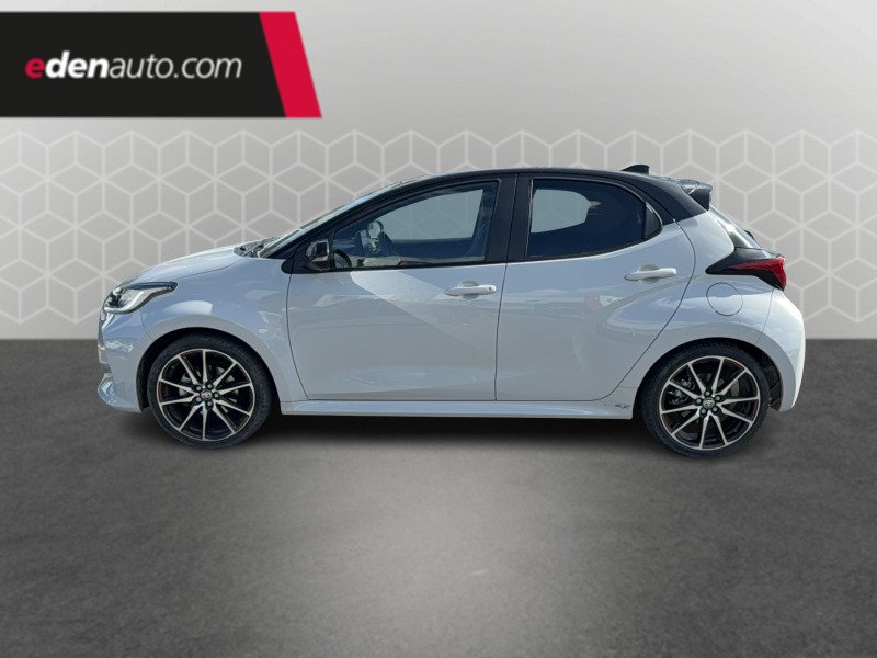 Toyota Yaris - Photo 2