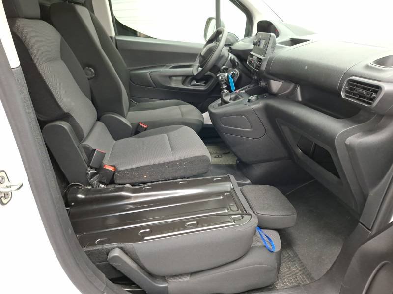 Peugeot Partner - Photo 24