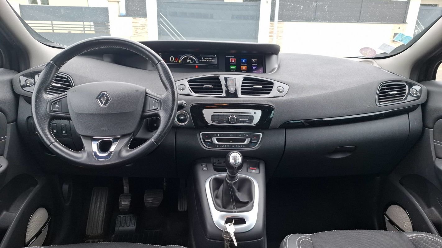 Renault Scénic - Photo 11