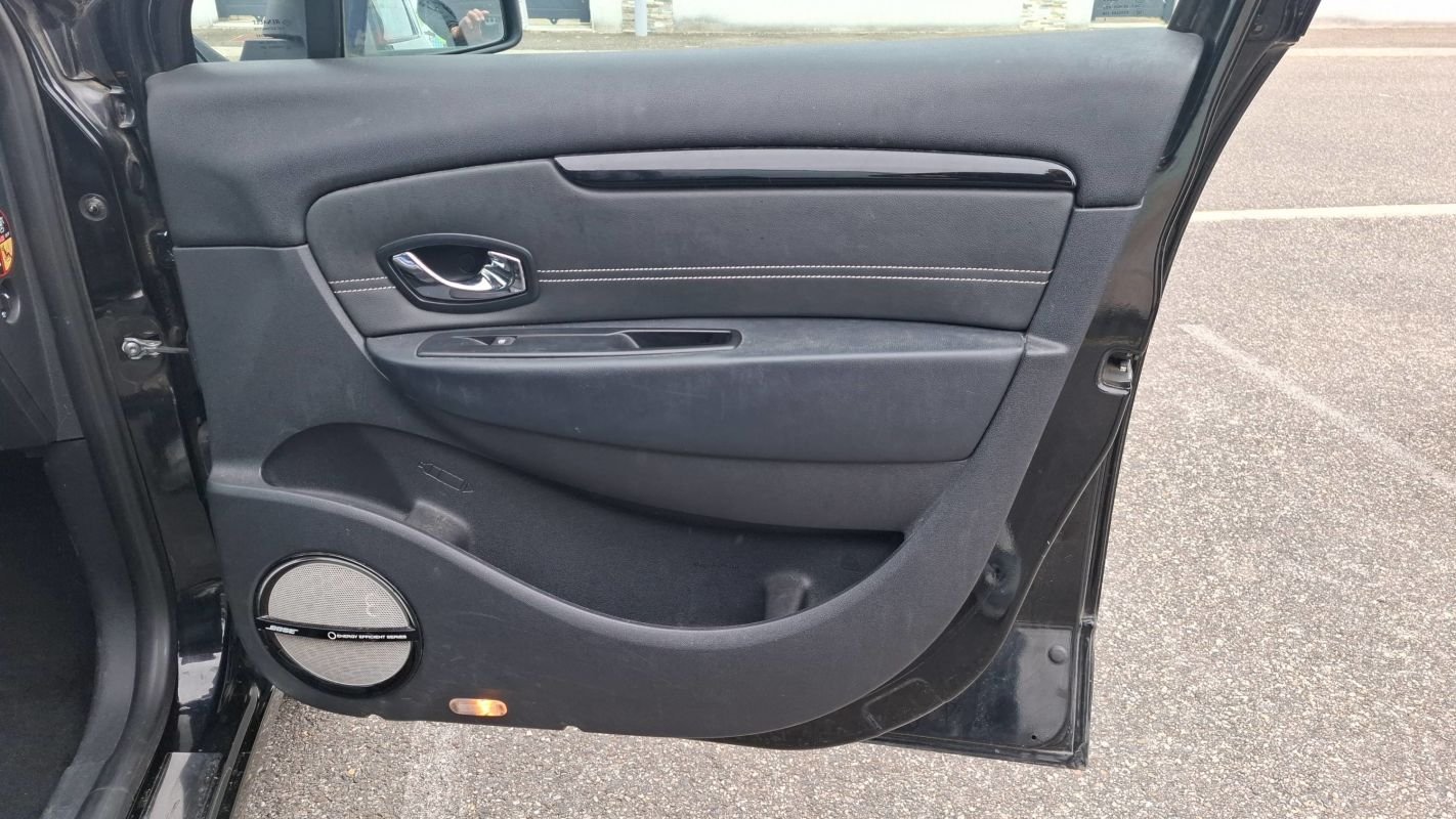 Renault Scénic - Photo 22