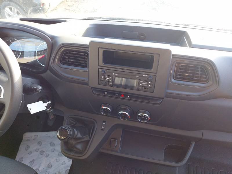 Renault Master - Photo 12