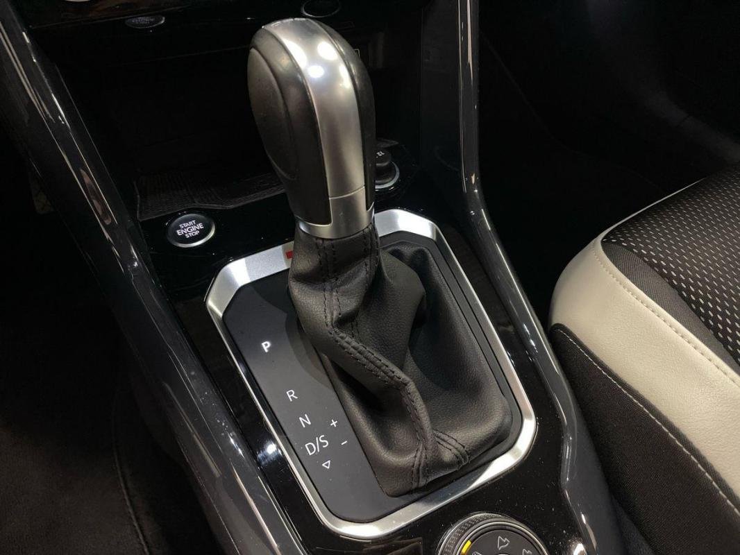 Volkswagen T-Roc - Photo 11