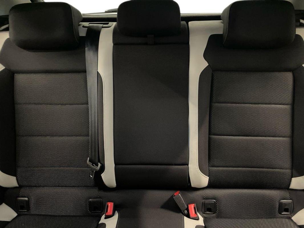 Volkswagen T-Roc - Photo 22