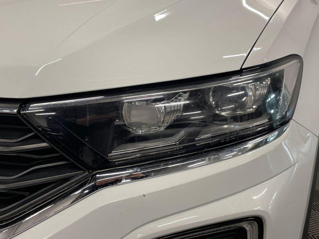 Volkswagen T-Roc - Photo 25