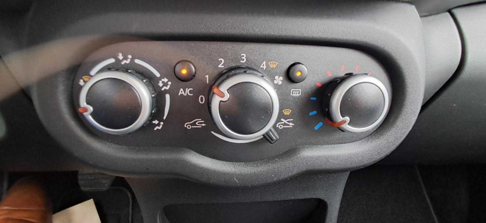 Renault Twingo - Photo 16