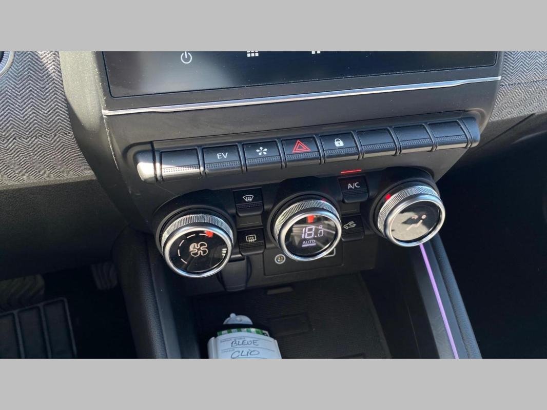 Renault Clio - Photo 13